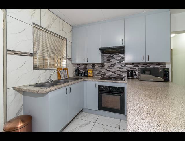 2 BEDROOM APARTMENT SOLD IN NORTH RIDING
